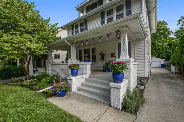 2035 Wealthy Street, East Grand Rapids, MI 49506