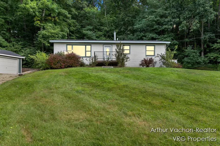 9089 Fulton Street, Ada, MI 49301-8002