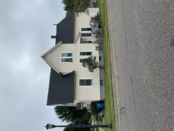 Ludington, MI 49431,109 W Melendy Street