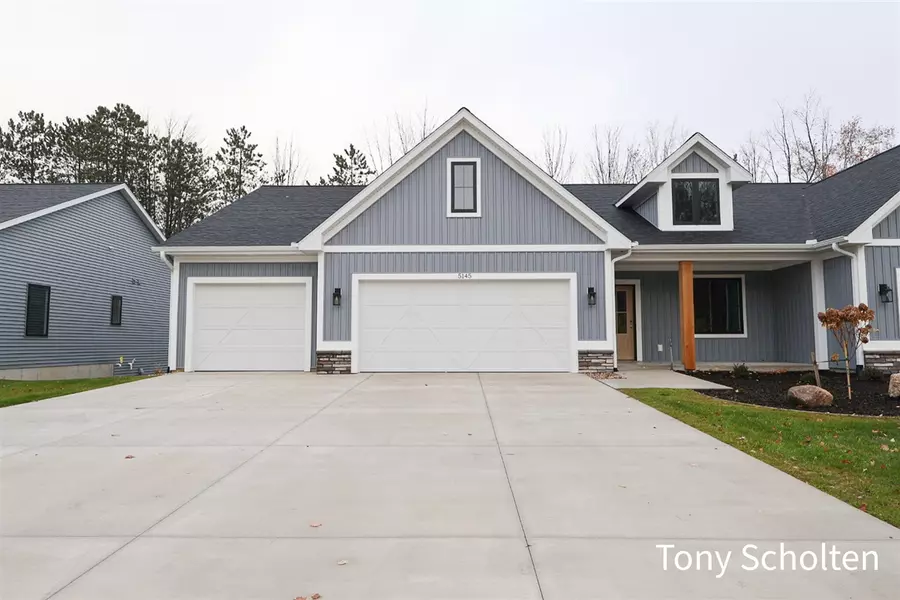 5145 Blendon Woods Court, Hudsonville, MI 49426-7848