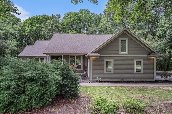 Ada, MI 49301-8872,8905 Conservancy Drive