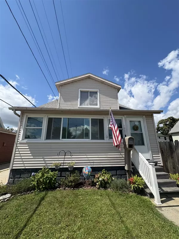 1882 7th Street Street, Wyandotte, MI 48192