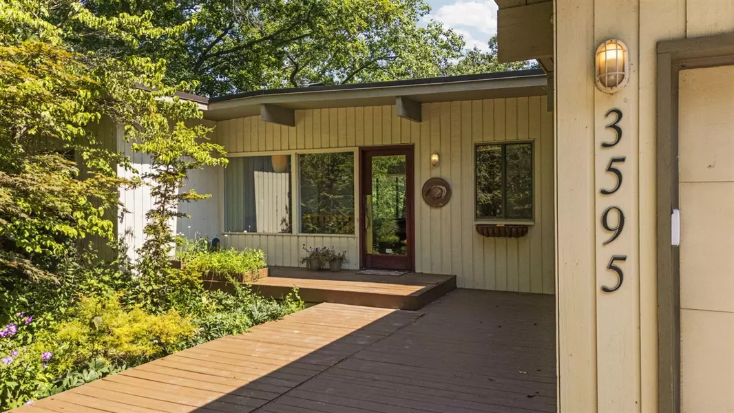 3595 E Huron River Drive, Ann Arbor, MI 48104