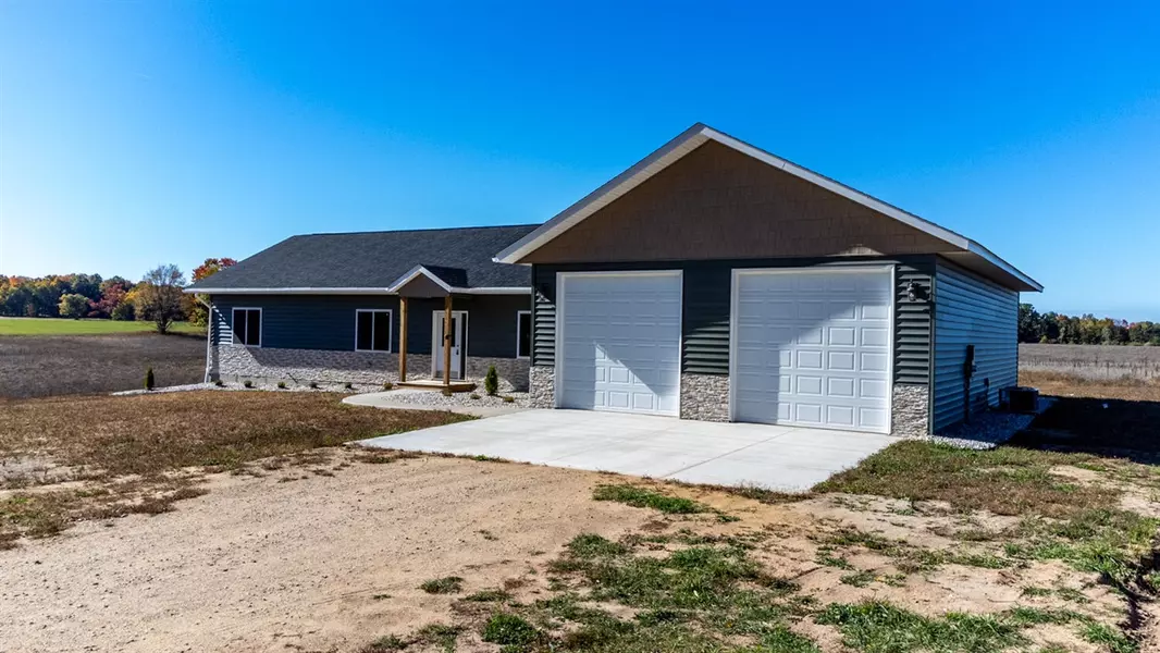 2509 S 40th Avenue, Shelby, MI 49455