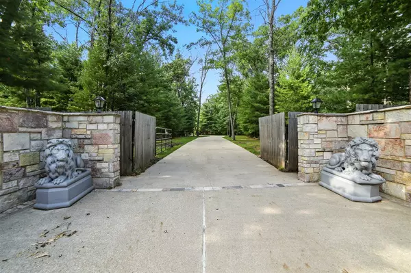 Irons, MI 49644-8711,2404 W 10 1/2 Mile Road