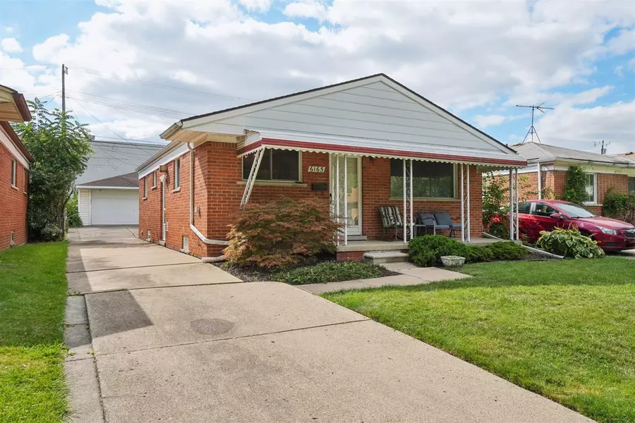 6165 N Waverly Street, Dearborn Heights, MI 48127-3228