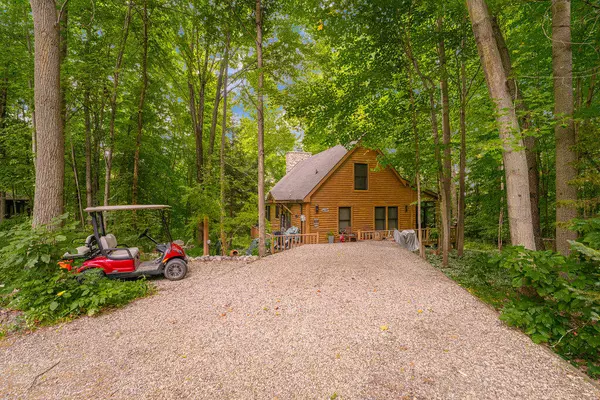 Buchanan, MI 49107,302 Hampshire Colony