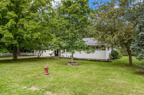 409 E Broadway Avenue, Scottville, MI 49454-1014