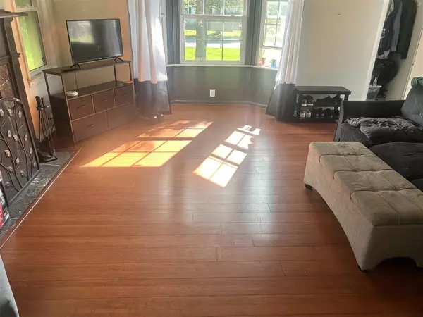 Southfield, MI 48075-6153,24713 Lois Lane