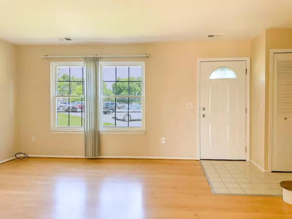 Northville, MI 48167,19561 Mariner Ct.