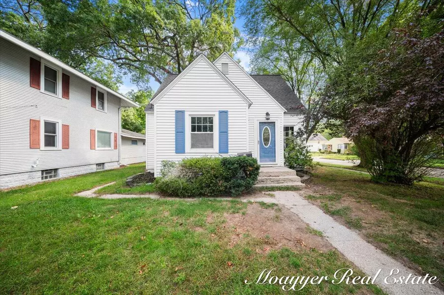 32 Holly Street, Wyoming, MI 49548