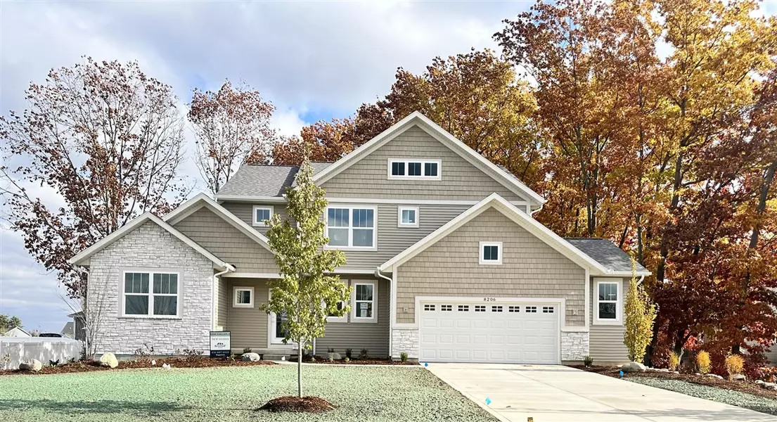 8206 Eagle Peak Drive, Jenison, MI 49428-8792