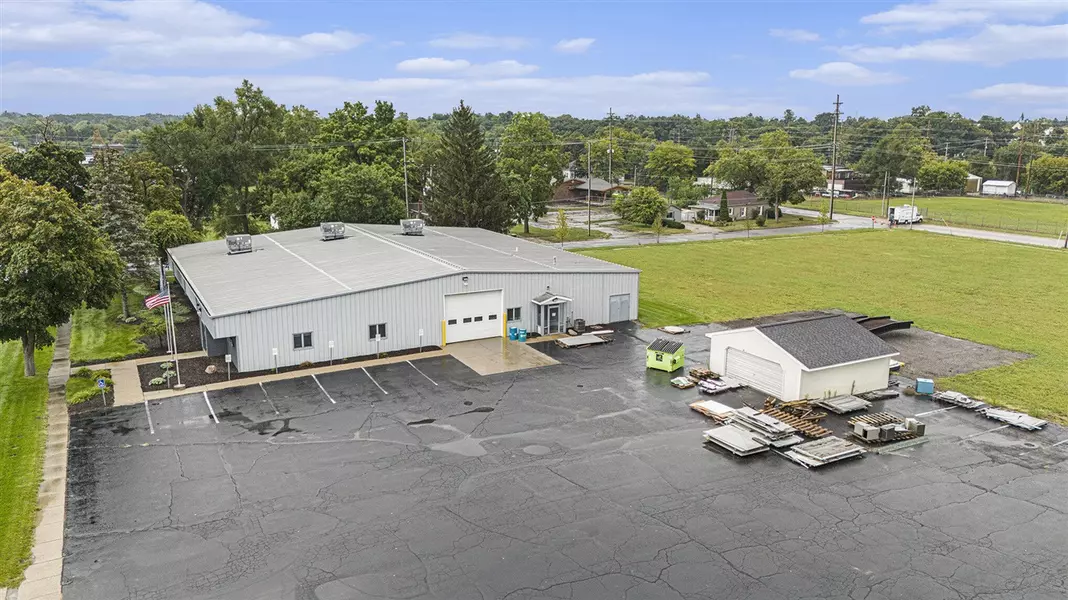 315 W Charles Street, Greenville, MI 48838-1147