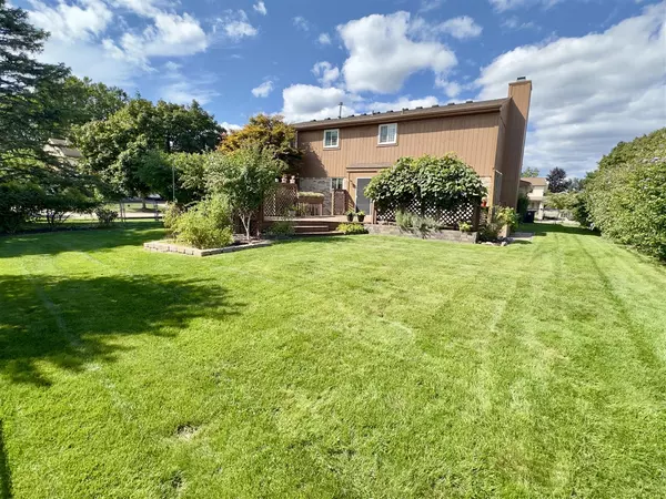 Livonia, MI 48150,8894 Knolson Ave Avenue