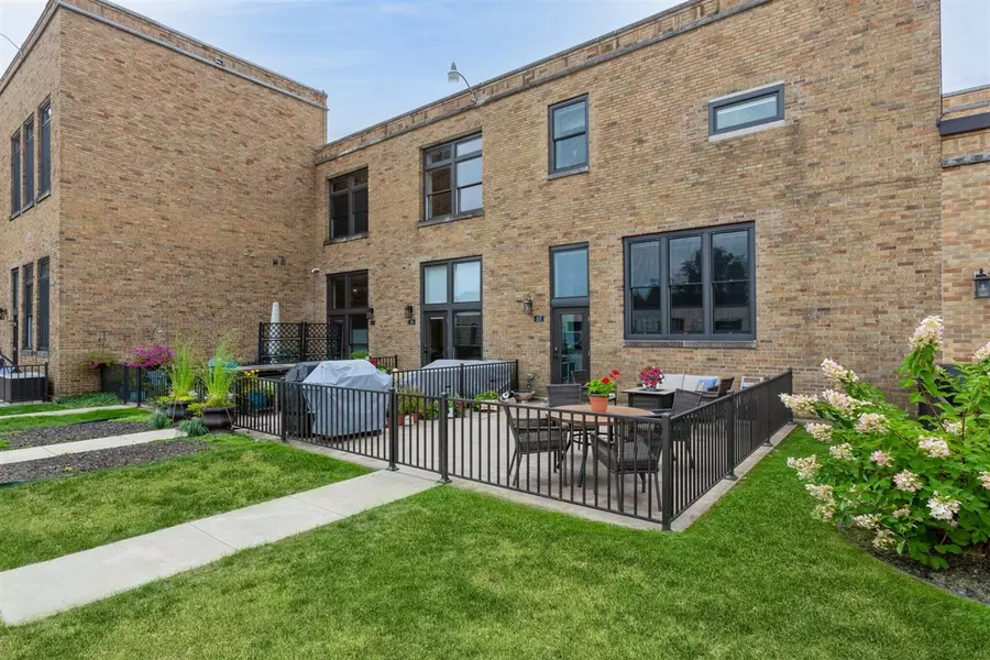 2214 S State Street, Saint Joseph, MI 49085-1904