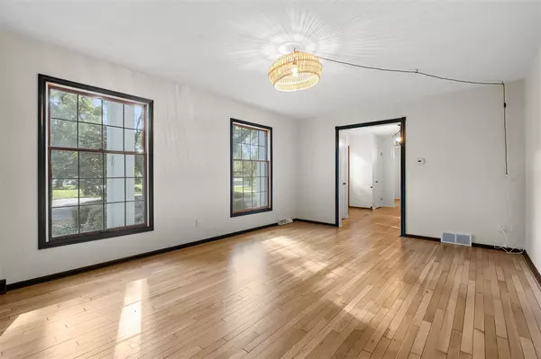 Portage, MI 49002-6830,9766 S Westnedge Avenue