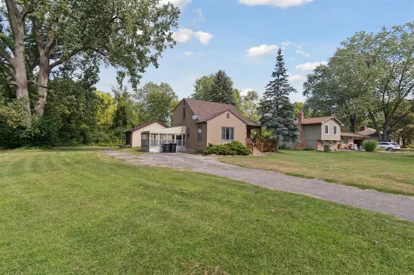 34450 Beacon Street, Livonia, MI 48150-1434