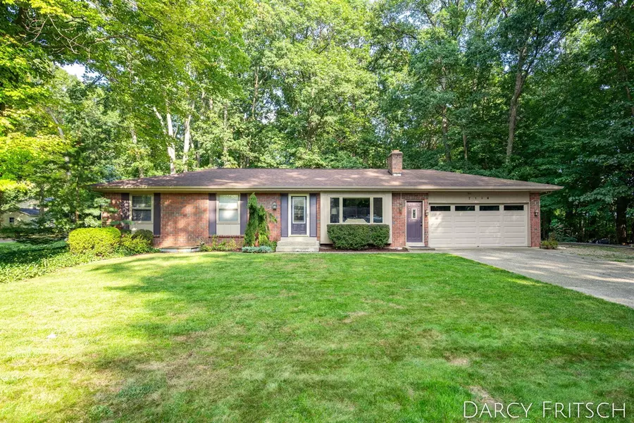 7114 Tory Drive, Hudsonville, MI 49426-9327