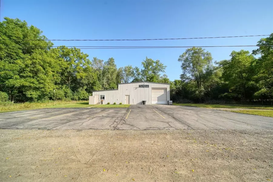 1300 Mitchell Street, Jackson, MI 49203-3341