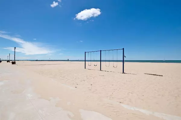 South Haven, MI 49090-1128,22 Grand Boulevard