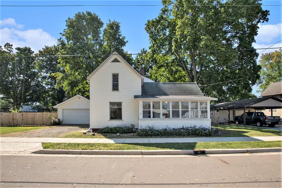 518 E Linden Street, Hartford, MI 49057-1119