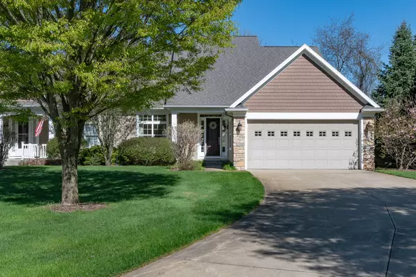8660 Oakland Hills Circle, Portage, MI 49024