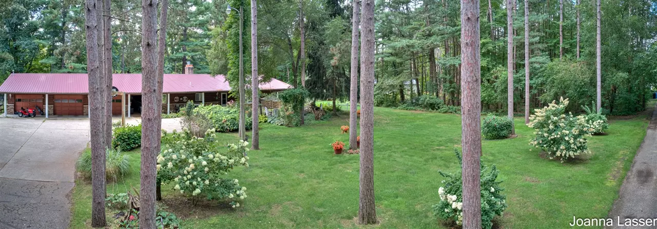 3944 S Brenlor Drive, Hesperia, MI 49421-9585