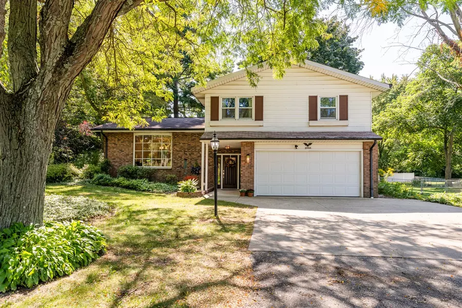 6582 Ryno Road, Coloma, MI 49038-8726