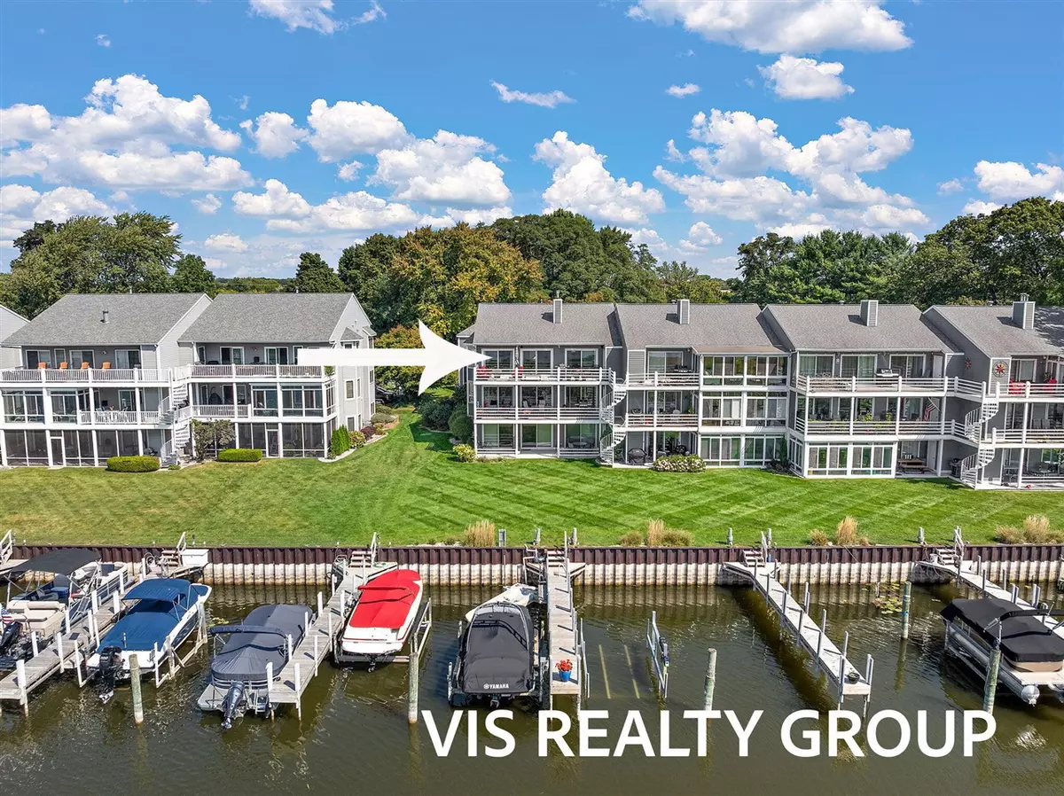 Spring Lake, MI 49456,221 Riverfront Drive