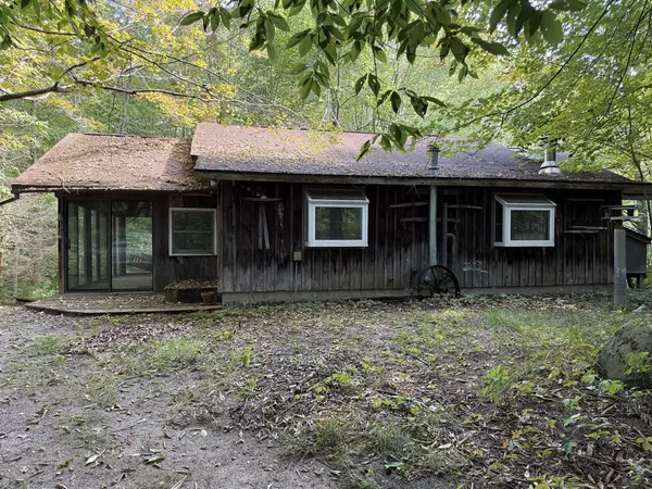 South Haven, MI 49090,369 65th Street