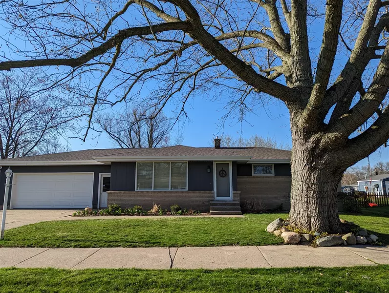 54 W 35th Street, Holland, MI 49423-7115