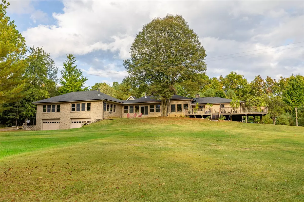 Dexter, MI 48130-9631,7847 Scully Road