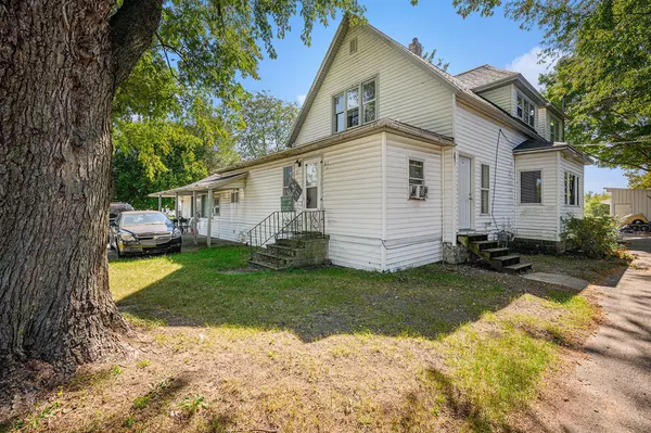 62733 Red Arrow Highway Highway, Hartford, MI 49057