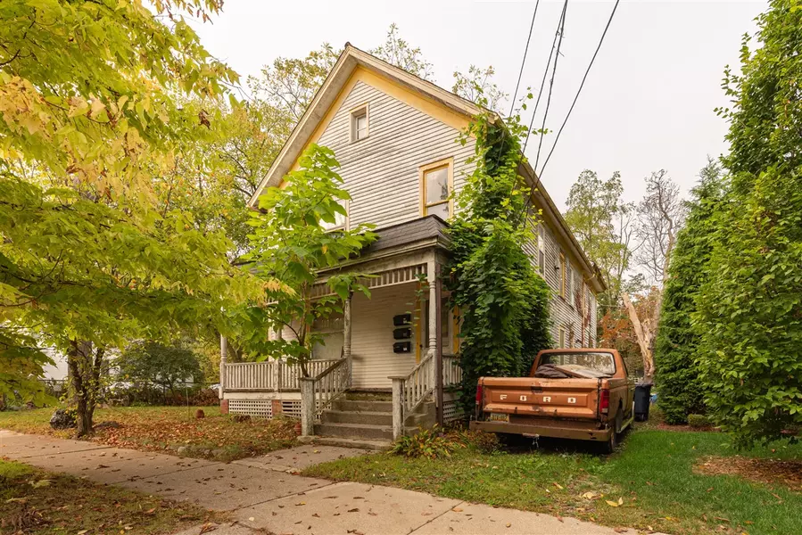 611 N 4th Avenue, Ann Arbor, MI 48104-1065