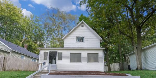 2142 Saint Charles Avenue, Grand Rapids, MI 49507-2343