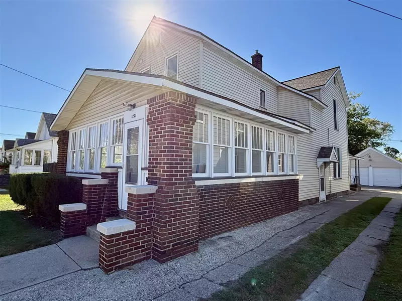 1231 Sanford Street, Muskegon, MI 49441