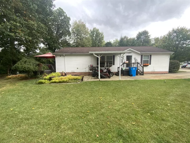 3363 Buckthorn Circle, Jackson, MI 49201-8689