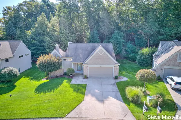 1991 W Glen Court, Norton Shores, MI 49441