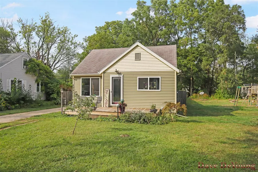 171 E 37th Street, Holland, MI 49423