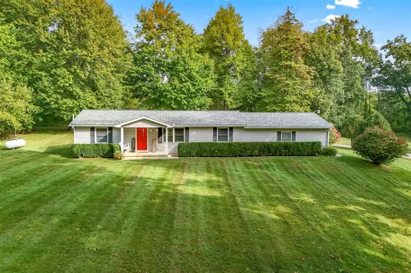 4190 Fitzpatrick Road, Hillsdale, MI 49242