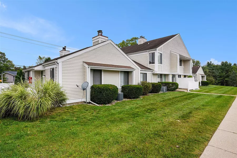 3320 Scots Pine Way, Portage, MI 49024