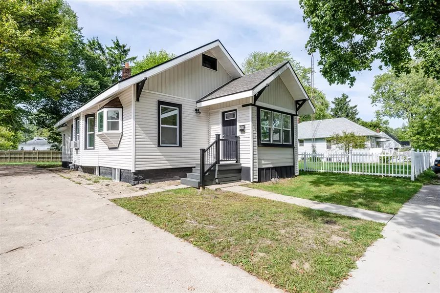 960 Jennings Avenue, Benton Harbor, MI 49022