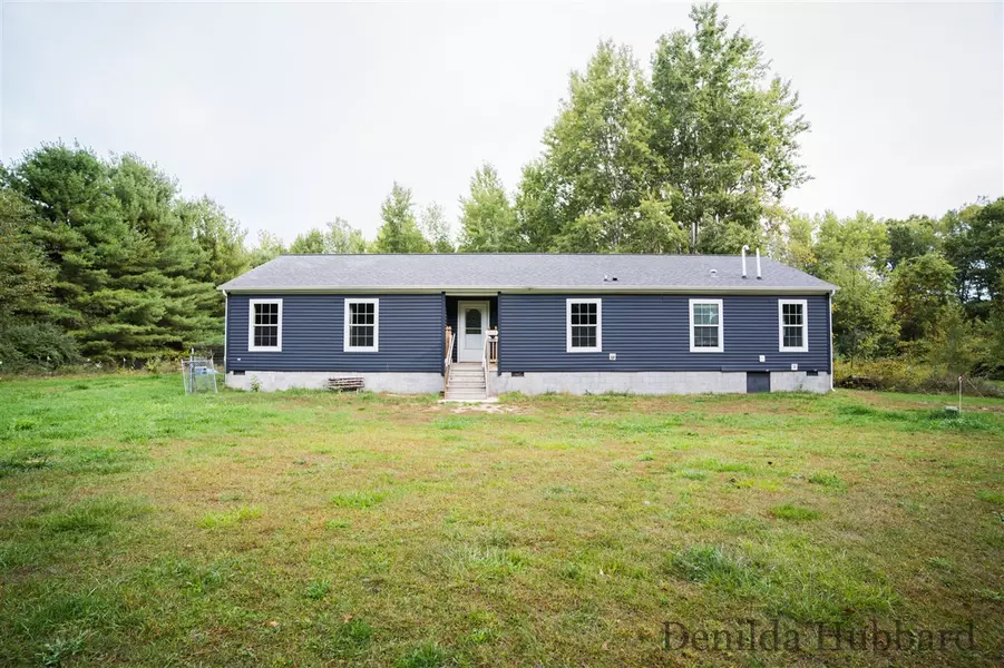 13722 Sand Hill Avenue, Cedar Springs, MI 49319