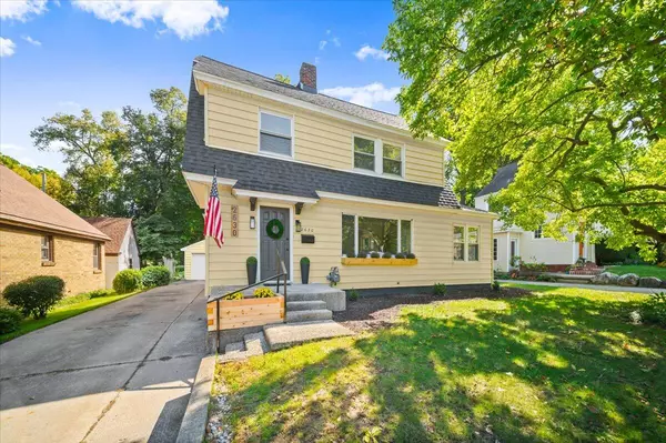 Grand Rapids, MI 49505-3539,2630 Oakwood Avenue