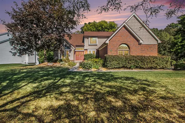 Milford, MI 48381-2785,312 Dorchester Way