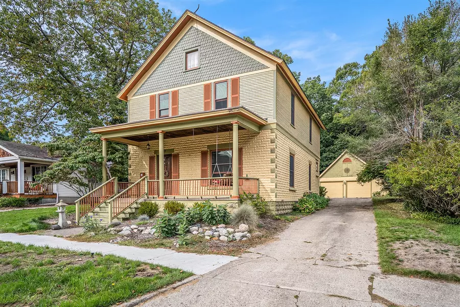 307 S 4th Street, Grand Haven, MI 49417