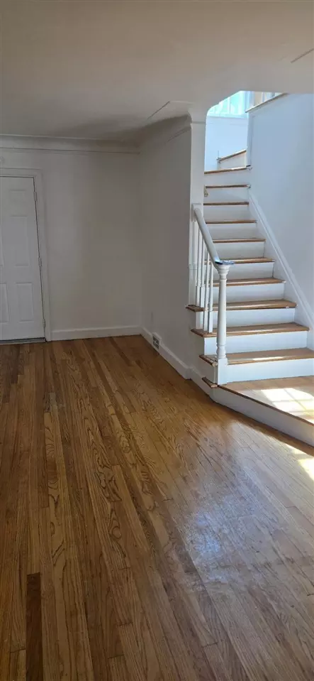 Detroit, MI 48227-1569,15744 Ferguson Street