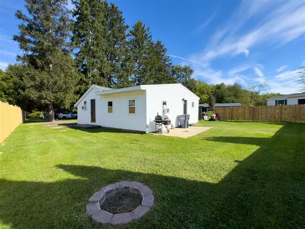 59945 Red Arrow Highway, Hartford, MI 49057-7601