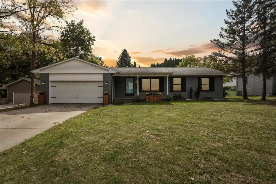 2981 Wolhavn Lane, Jackson, MI 49201-8268