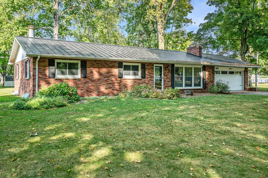 340 W Railroad Street, Centreville, MI 49032